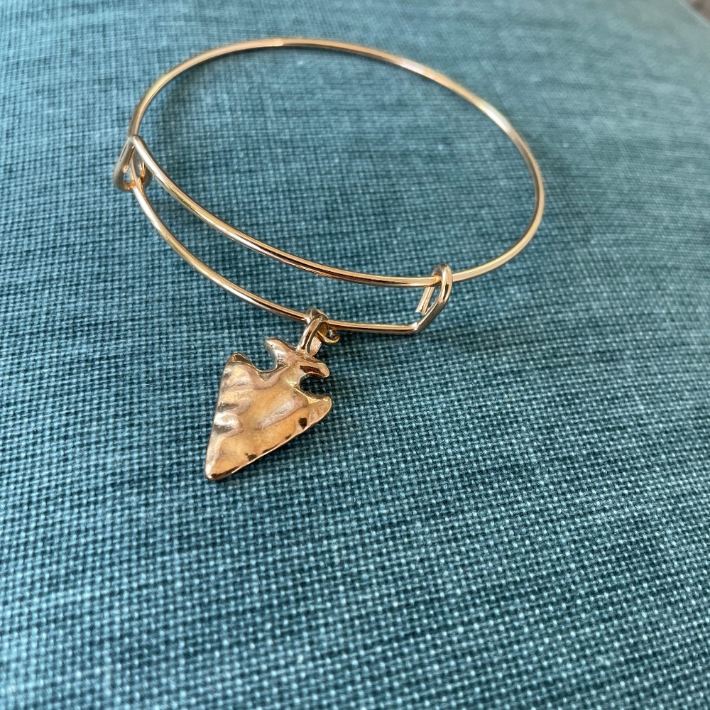 Arrowhead bracelet